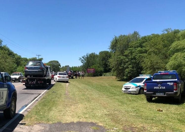 Una camioneta y un auto chocaron sobre Ruta 5